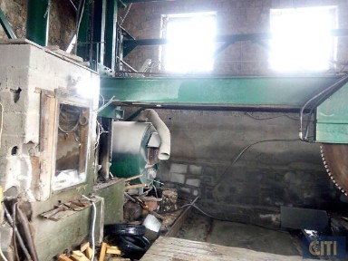 Продаж спеціального приміщення на вул. Володимира Антоновича, площа 1400 кв. м • ID 35010500