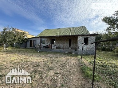 Продаж 1 поверхового будинку з ділянкою на 34 сотки, 135 кв. м, 4 кімнати, на вул. Василя Стуса • ID 35010812