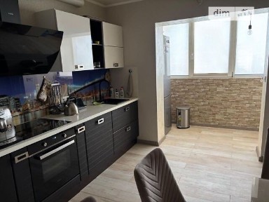 Продаж 4к квартири 87 кв. м на вул. Незалежності України • ID 35011136