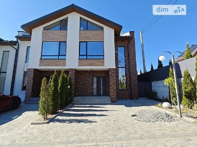 Продаж 2 поверхового таунхауса з ділянкою на 3.2 сотки, 139 кв. м, 3 кімнати, на вул. Яблунева • ID 35013550