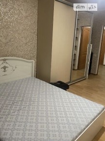 Продаж кімнати 71 кв. м на вул. Балківська • ID 35012742