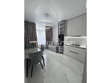 Продаж 1к квартири 41 кв. м на вул. Краснова • ID 35013082