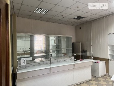 Здається комерційне приміщення на вул. Галицька 75, площа 44.5 кв. м • ID 35013950