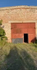Оренда цеху 226 м² з кран-балкою, високі ворота, світло, біля Ковеля