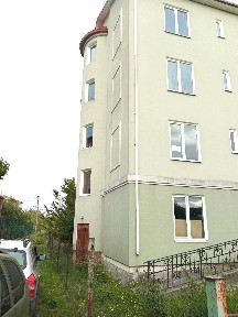 Продається новозбудований 4-х поверховий будинок готельного типу в центрі Трускавця