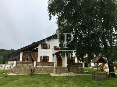 Аренда дома в Коробовых Хуторах, автономный, есть генератор. Змиев 15 км.