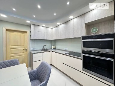 Продаж 4к квартири 80 кв. м на мас. Червоний Камінь 12 • ID 35014260