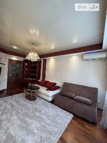 Продаж 3к квартири 62 кв. м на вул. Млинівська 39 • ID 35014278