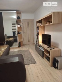Продаж 1к квартири 37.4 кв. м на вул. Теплична 48 • ID 35015364