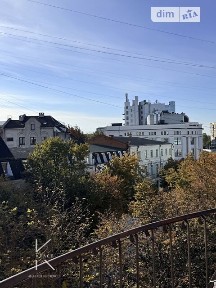 Продаж офісного приміщення 120.4 кв. м. на 3 поверсі на вул. Проскурівська 7, чотириповерхова будівля • ID 35015730