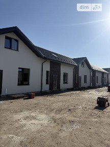 Продаж 2 поверхового таунхауса з ділянкою на 1 сотку, 100 кв. м, 3 кімнати, на вул. Свято-Покровська 103 • ID 35016584