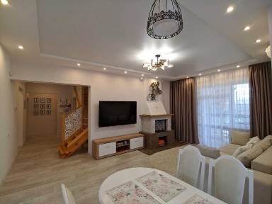 Продам просторий будинок з двома видами опалення - 150 м², 15 соток