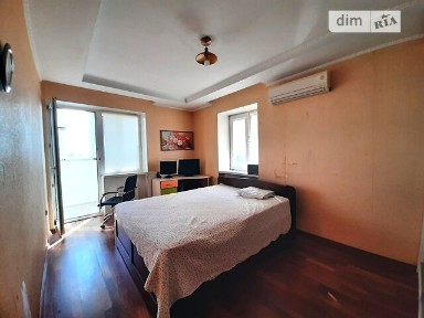 Продаж 2к квартири 60 кв. м на вул. Михайла Грушевського • ID 35017442