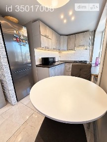 Продаж 2к квартири 41.6 кв. м на вул. Кирилівська 115/2 • ID 35017008