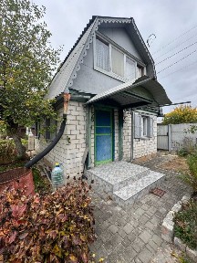 Продам цегляну дачу з великою ділянкою в місті район ЗАЗ Текстильник