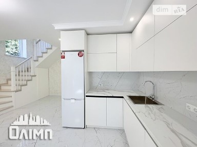 Продаж 2 поверхового дуплекса з ділянкою на 2.5 сотки, 105 кв. м, 3 кімнати, на вул. Грушевського 33 • ID 35017275