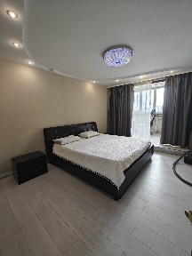Сдам 3 кв метро Салтовское МЖК Интернац. Кричевского Класс. 15000 гр.
