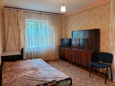 Здам 1-кім. кв. по вул. Жуля Верна ст. м 