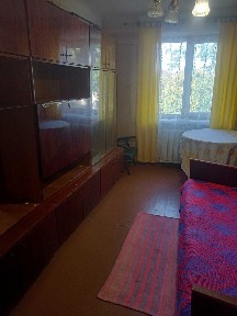 Продається 3-к квартира на Гожулівській