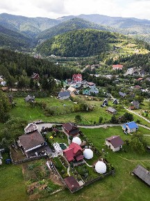 Готовий готельно-відпочинковий комплекс в Яремче ! 33 сотки! 10 форматів проживання!