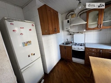 Оренда 3-кімнатної квартири 62 м², Дегтярівська вул., 11