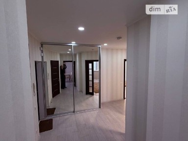 Продаж 2к квартири 78 кв. м на вул. Будівельників 4 • ID 35017995