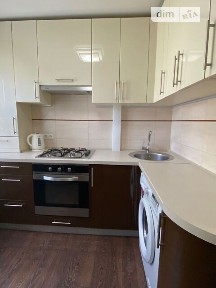 Продаж 1к квартири 30 кв. м на просп. Хмельницького Богдана 3 • ID 35015370