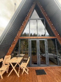 Оренда будинків A-frame в Карпатах- 
