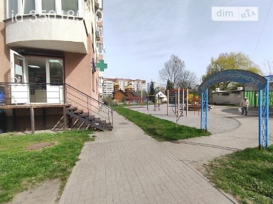 Оренда Приміщення вул Панча 18в. Загальна площа 77м. кв., висота приміщень 3м. Ремонт