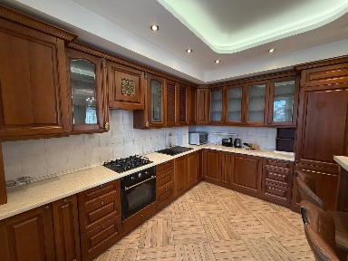 Оренда 4-кімнатної квартири 150 м², Гагаріна просп.