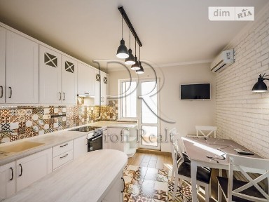 Продаж 2к квартири 66 кв. м на вул. Тираспольська 60 • ID 35018944