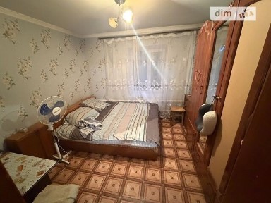 Продаж 1 поверхового будинку з ділянкою на 1719 кв. м., 70 кв. м, 4 кімнати, на вулиця Вишнева 23 • ID 35018661