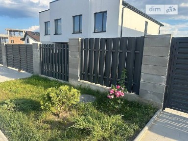 Продаж 2 поверхового дуплекса з ділянкою на 3 сотки, 135 кв. м, 3 кімнати, на вул. Сонячна • ID 35018662