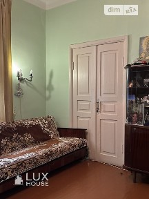 Довгострокова оренда будинку від посередника з верандою на вул. Болгарська 22 • ID 35019883