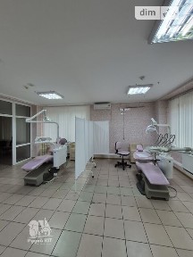 Продаж комерційного приміщення на вул. Замостянська 34, площа 111 кв. м • ID 35020090