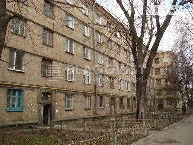 Продаж 3к квартири 78 кв. м на вул. Автозаводська 27В • ID 35020271