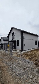Будинок з чистовими роботами - заїжджай і роби ремонт під себе!