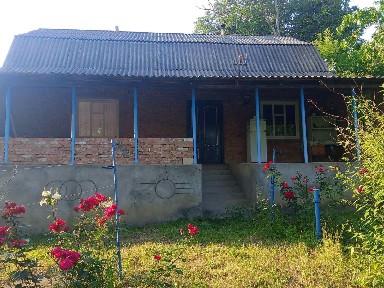 продається недорогий будинок