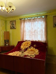 Продаж будинку Артасів