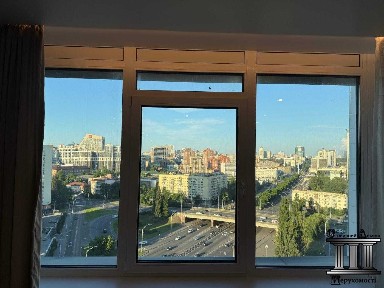 Без Комісії, З Ремонтом, на Центр 2-кімнатна 92 кв. м, Манхеттен/Manhattan, Берестейський 11, метро Політех