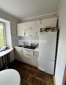 Продаж 1к квартири 32 м² на вул. Верховинна, метро Житомирська