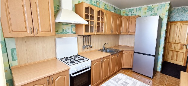 ПРОДАМ 3-кімнатну квартиру в м. Самар, район 