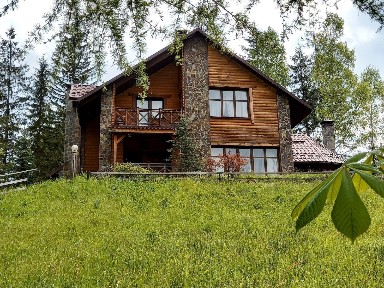 Відпочинок в Карпатах. Оренда будинка в горах. Котедж 