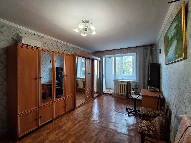 смт Таїрове, найблище передмістя Одеси. Однокімнатна квартира з газовим опалення