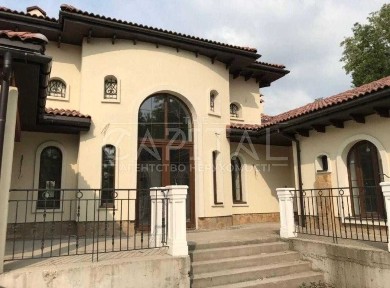 Продаж / Будинок / 324 м2 / Чабани / вул. Покровська