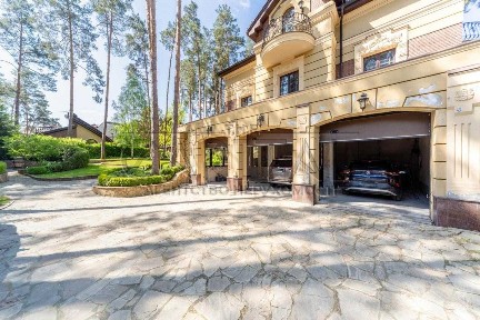 Продаж / Будинок / 580 м2 / КМ Канадське село / Гостомель / вул. Київська