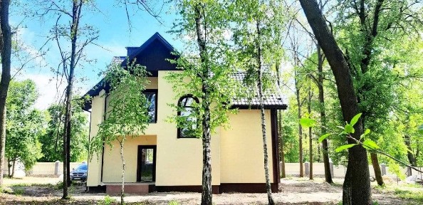 Цегляний дім у лісовій зоні. 170кв. м,10сот, 17кВт, ГАЗ. Розглядаємо продаж по всі державним програмам