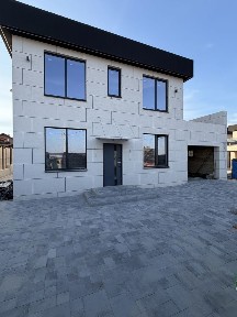 Новий будинок Гореничі 230 м², гараж на 2 авто, тераси, під чистове