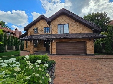 Будинок з цегли біля лісу 327 м2 є басейн цоколь газ гараж охорона с. Лісники масив Стежки 4 км Київ поруч Ходосівка Козин Конча-Заспа