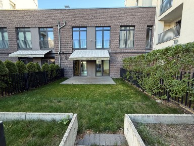 Продаж 4-кімнатної 2-поверхової преміальної квартири 209.6 м2 в ЖК «Вілла Магнолія» вул. Пасічна
